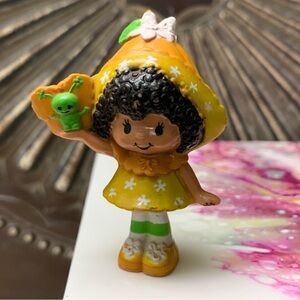 Vintage Strawberry Shortcake Orange Blossom with Marmalade Miniature Figurine